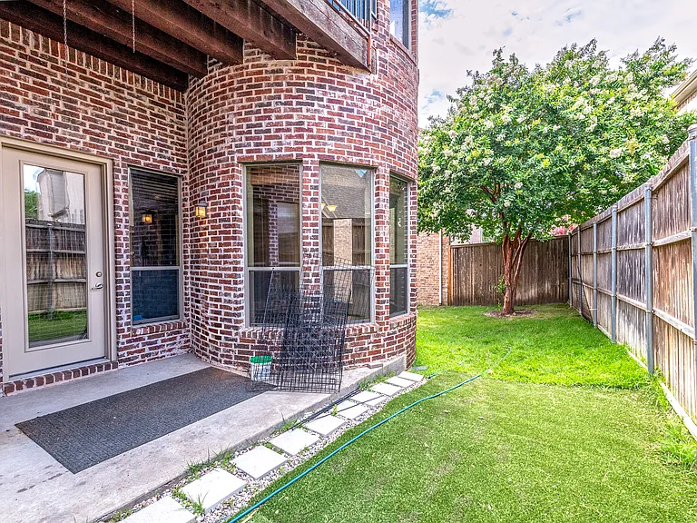 7005 Kenswick Dr — Photo 26