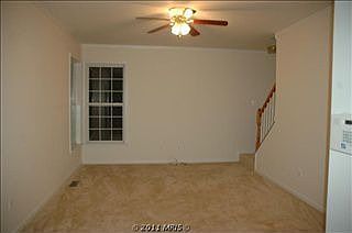 4th image of 5 Little Field Dr
