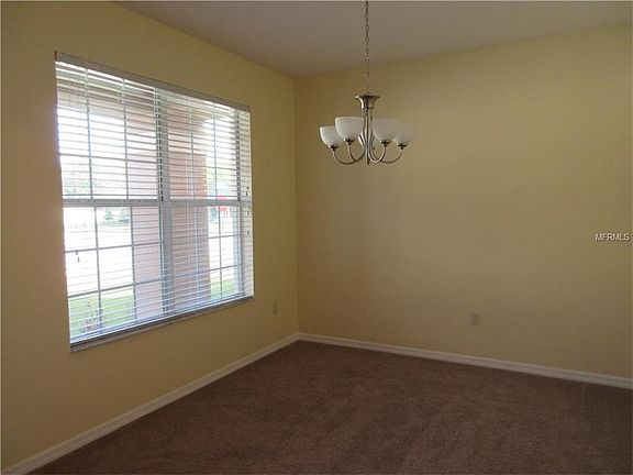 4th image of 700 Deer Fern Ave
