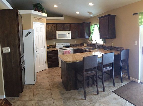 4th image of 2228 S Eagle Pointe Dr