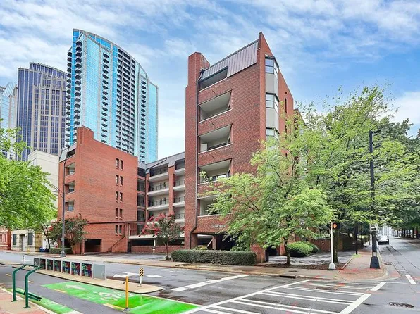 224 N Poplar St APT 20, Charlotte, NC 28202