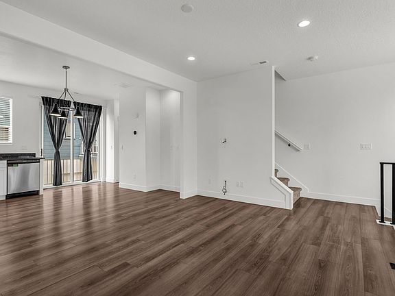 5th image of 6204 W Birch Run Rd S