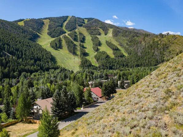 204 Sage Rd, Ketchum, ID 83340