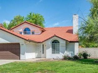 2230 E Pryor Dr, Fresno, CA 93720