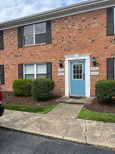 828 Spencer Ct Photo 1