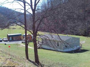 903 Range Rd, Wana, WV 26590