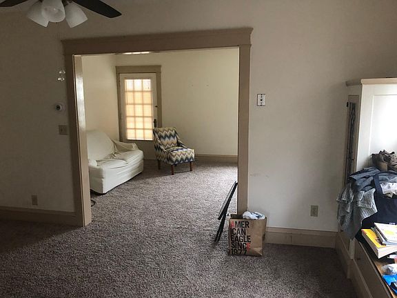 4th image of 1622 Mars Ave