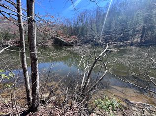 9911 Cliffs Edge Rd, East Bernstadt, KY 40729