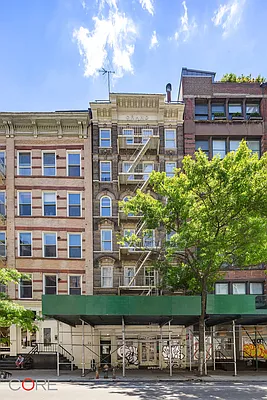 Rented by CORE | media 5