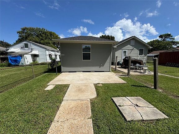 2nd image of 1237 Casa Calvo St