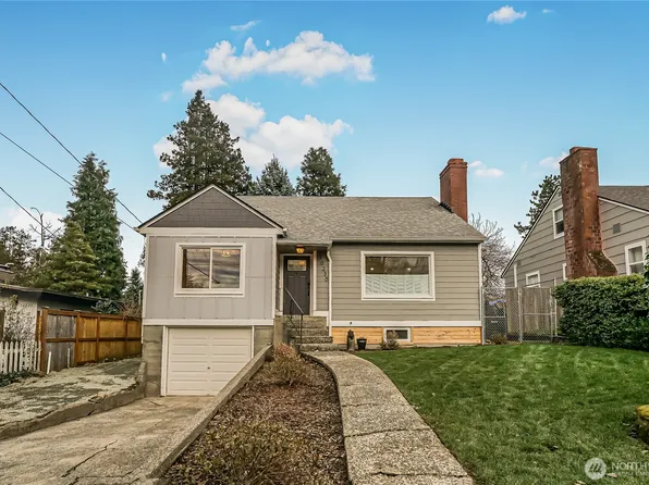 10230 62nd Avenue S, Seattle, WA 98178