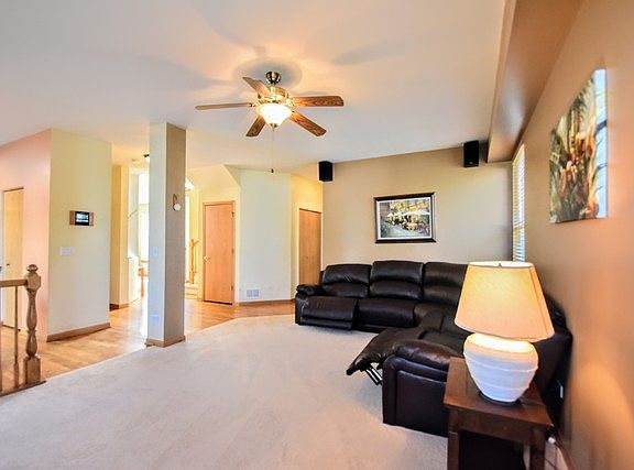 5th image of 13118 W Yorkshire Ln