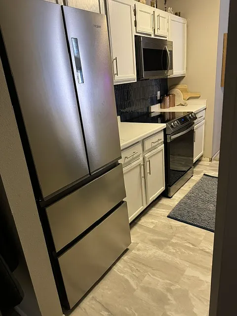 2 bed, 1128 sqft, $1,700 — Photo 2