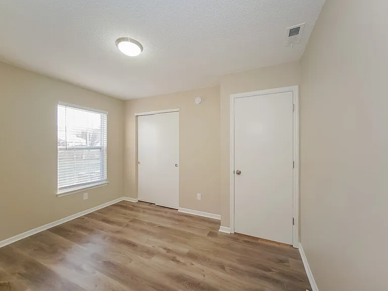 10387 Fairmont Ln — Photo 12
