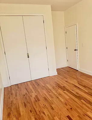 Rented by Smart NY Realty LLC | media 10