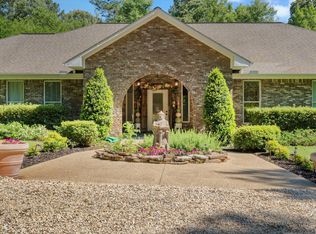 35 Dogwood Cir, Petal, MS 39465