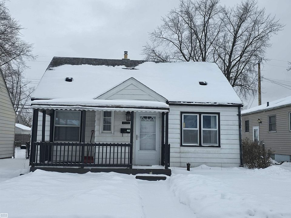 1st image of 17476 Lowell St