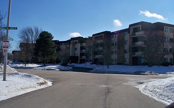 2nd image of 3350 N Carriageway Dr Unit 401
