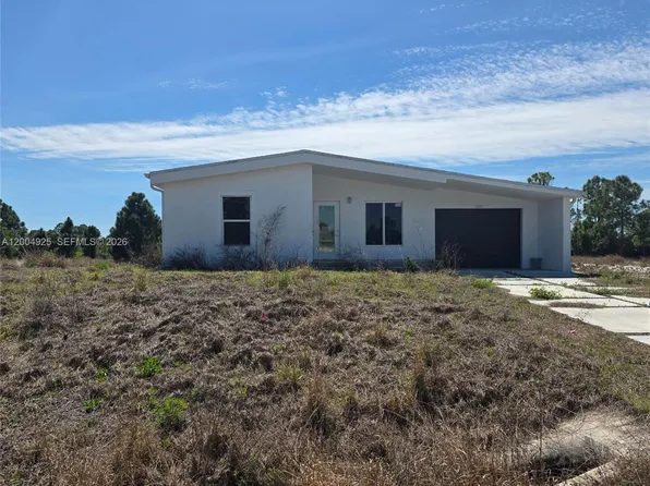 2913 34th St SW, Lehigh Acres, FL 33976