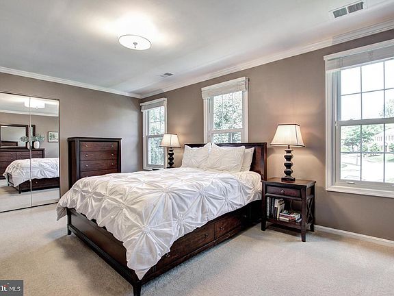 4th image of 9323 Olivia Pl
