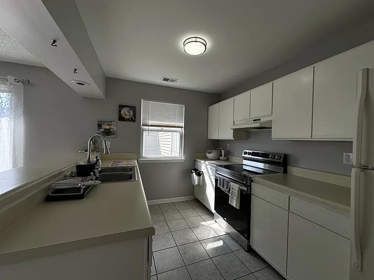 5608 Tourmaline Ct #1 — Photo 8