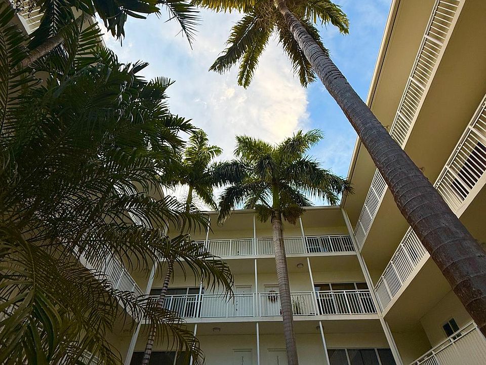1st image of 10001 W Bay Harbor Dr APT 404