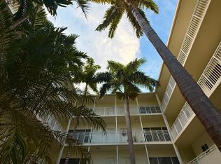 10001 W Bay Harbor Dr APT 404, Bay Harbor Islands, FL 33154