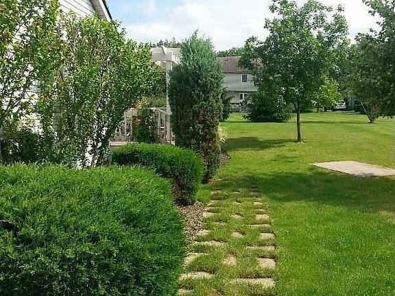 4th image of 210 Kingston Dr