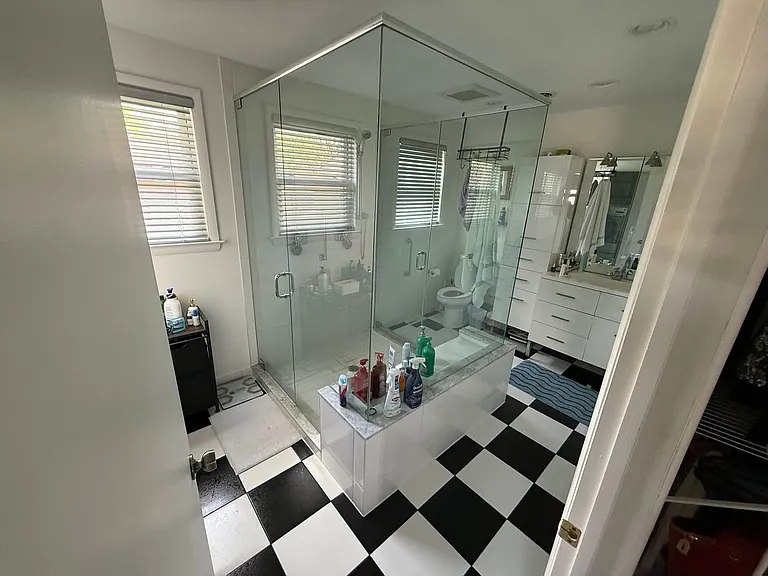 1613 Mayflower Ln — Photo 15