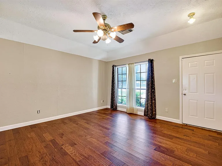 2914 County Road 855B — Photo 7