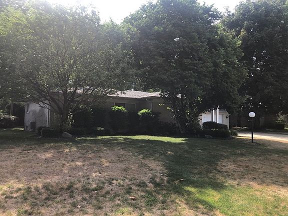 3rd image of 54646 Gemini Dr