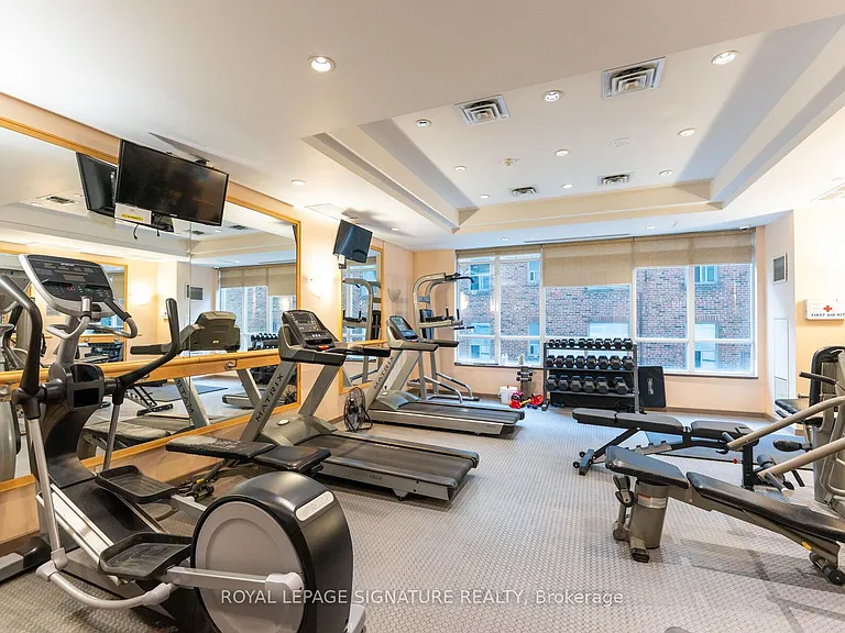 212 Eglinton Ave E #1411 — Photo 26