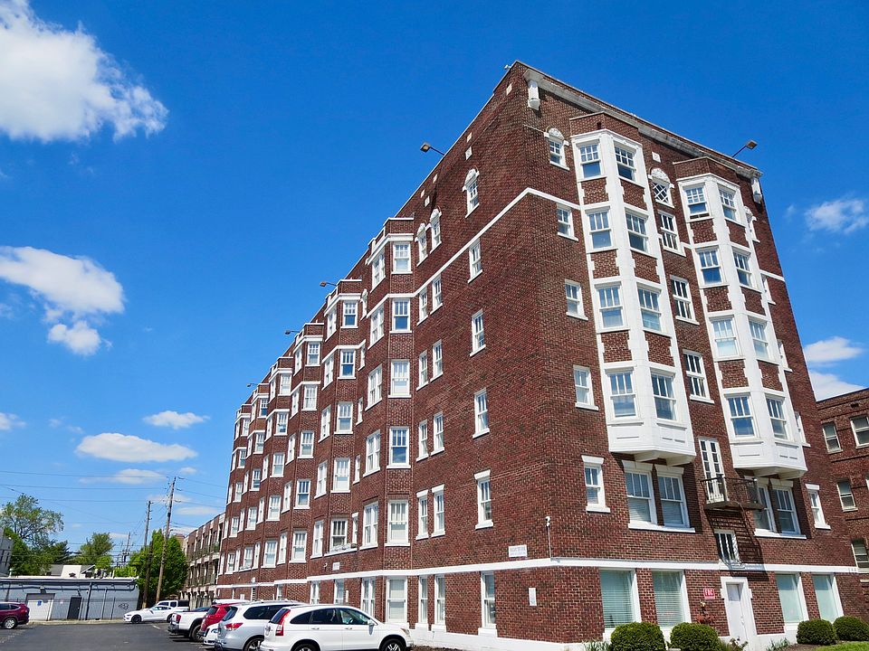 1st image of 230 E 9th St APT 606