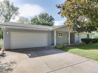 205 Acker Pkwy, Deforest, WI 53532