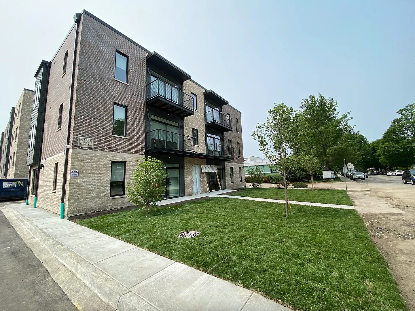 2030 Greenwood St — Photo 1