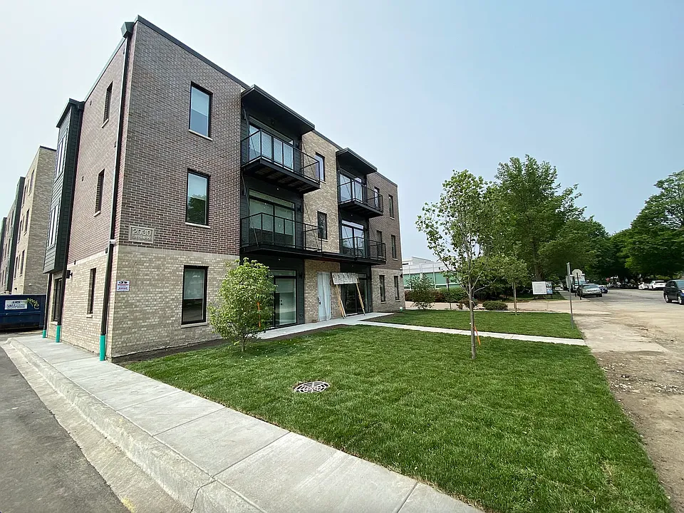 2030 Greenwood St