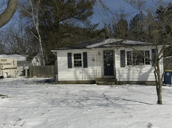 6230 Stroebel Rd, Saginaw, MI 48609