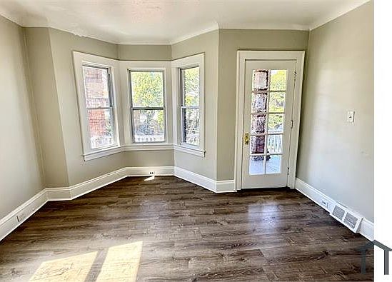 5th image of 15730 Halliday Ave #2
