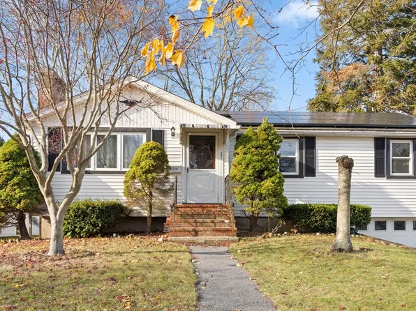 391 Moraine St, Brockton, MA 02301