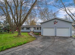 924 Suzy St, Sandwich, IL 60548