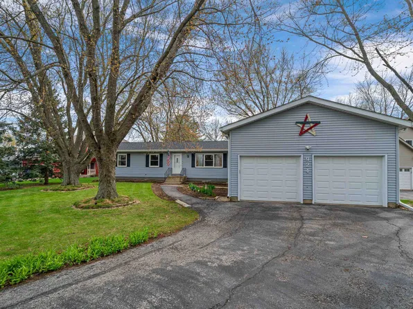 924 Suzy St, Sandwich, IL 60548