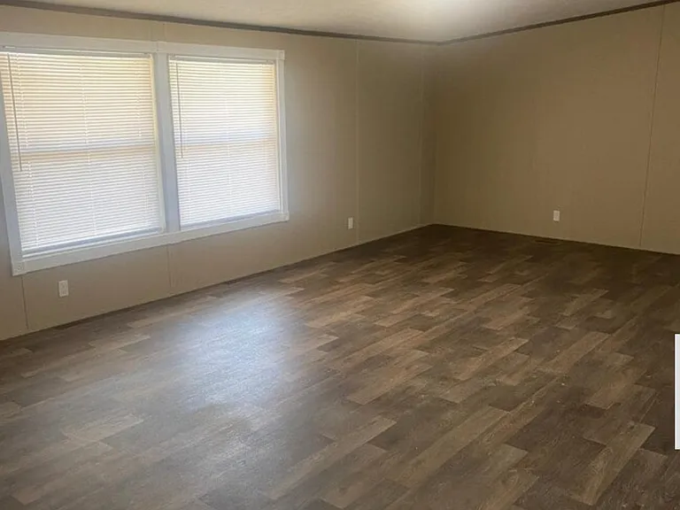 32730 Carolee Cir — Photo 11