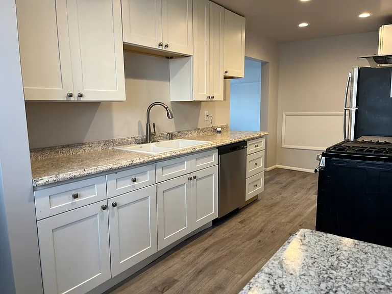 5166 N Eliot St — Photo 5