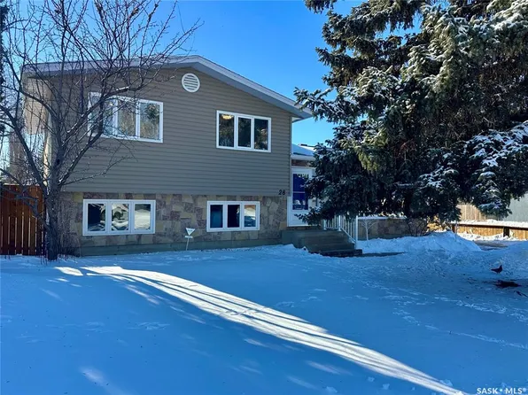28 Malta CRESCENT, Saskatoon, SK S7L 3W1