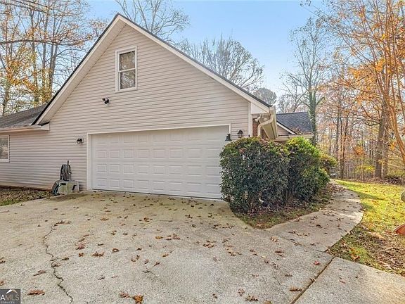 5th image of 4609 Hunters Ct