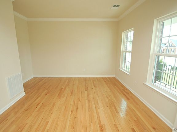 4th image of 11500 Sadler Walk Lane Gln