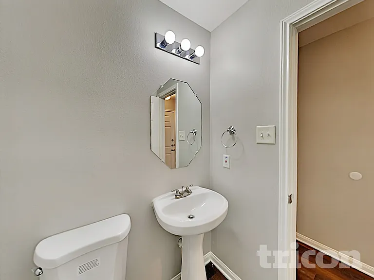 21402 Palma Grove Way — Photo 18