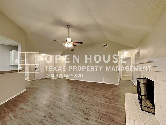 4th image of 609 Thornhill Ln