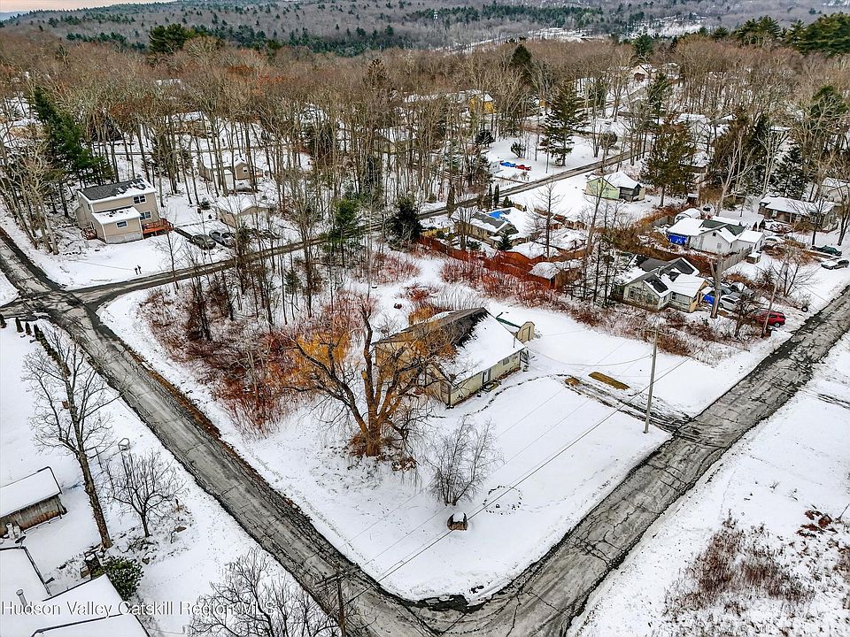 1st image of 51 Laurel Trail