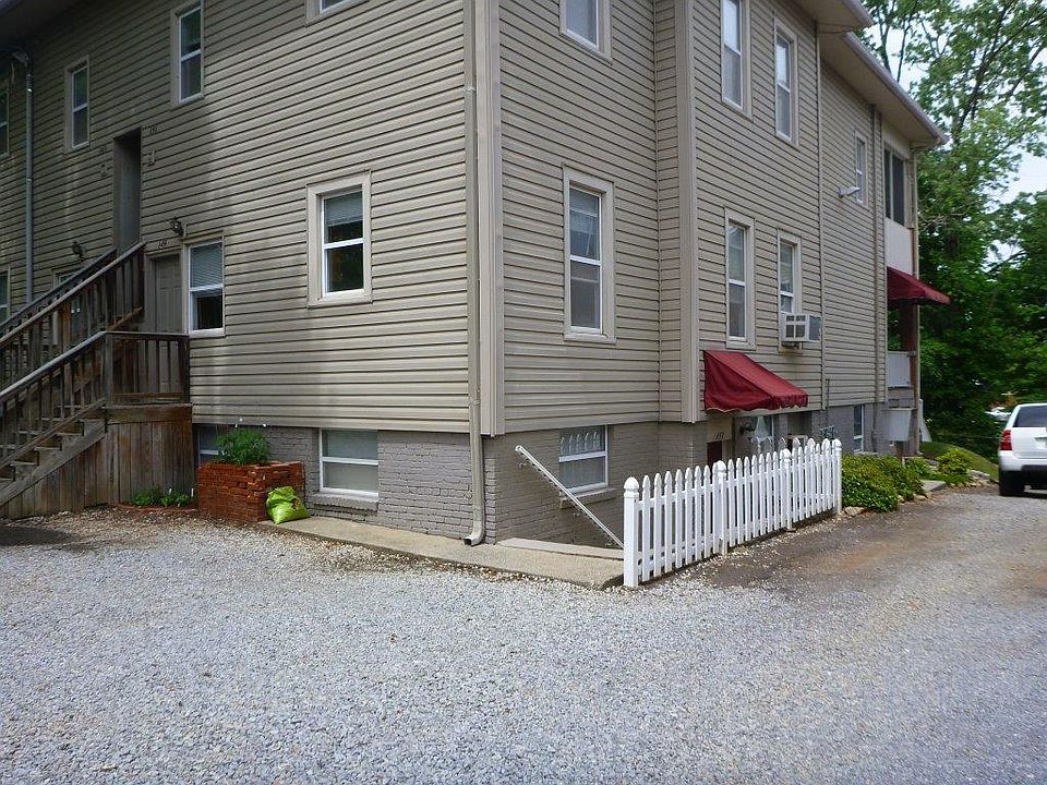 1st image of 153 Circle Dr